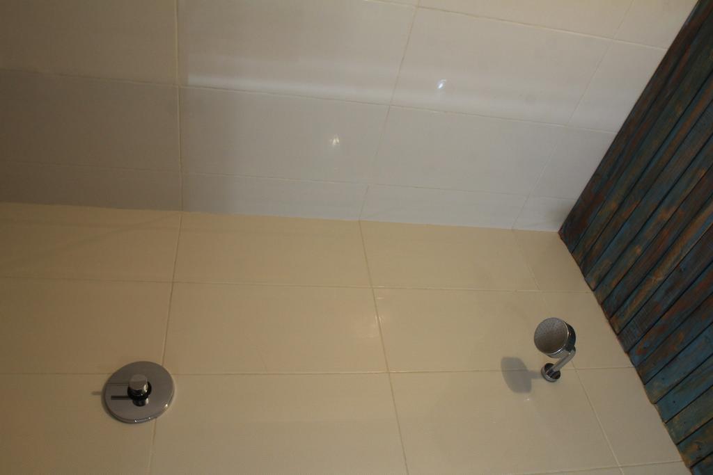 Maha Putri Bungalows Gili Trawangan Room photo