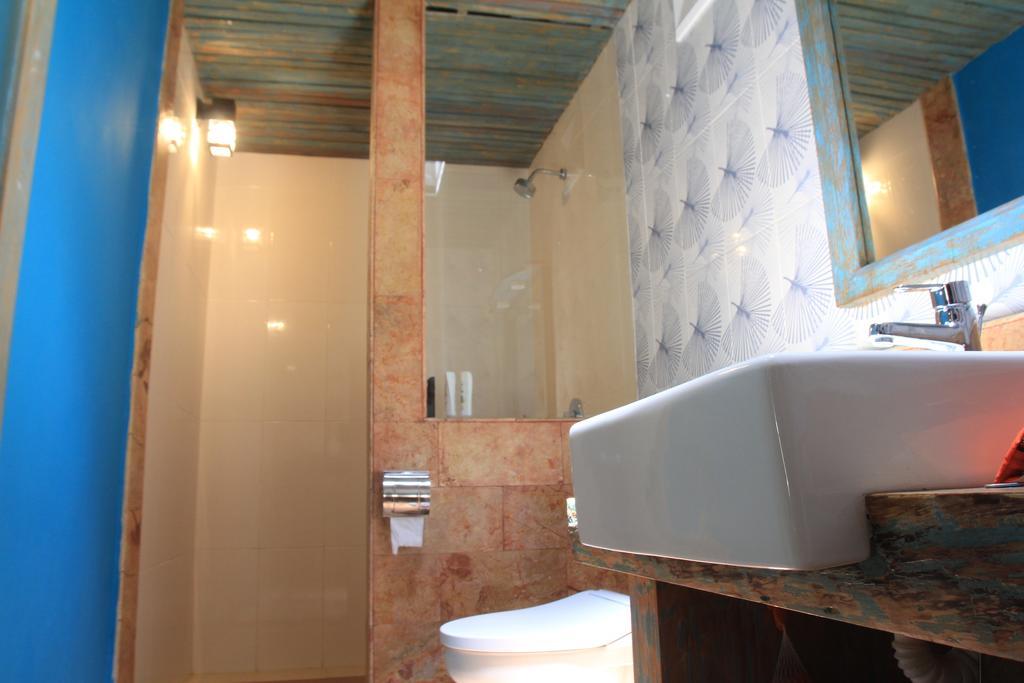 Maha Putri Bungalows Gili Trawangan Room photo